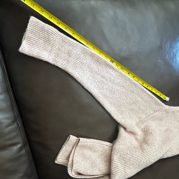 NWT Treasure & Bond Super Soft Off The Shoulder Relaxed Fit Sweater Size S - Picture 7 of 9